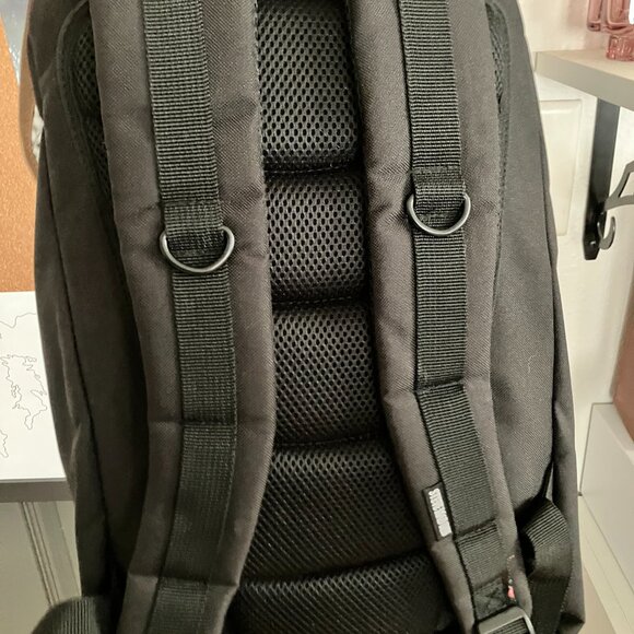 Steve Madden Unisex Utility School Travel Work Backpack w/ Padded Sleeve - Picture 3 of 6